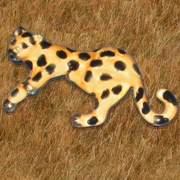 Spotted Yellow and Black Panther Golden Yellow & Black Spots Brooch Pin … - Picture 4 of 8